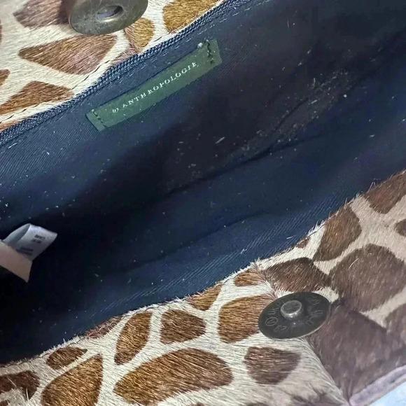 🔥Host Pick🔥NWT Anthropologie suede leather tan giraffe print Clutch with strap - Picture 7 of 10